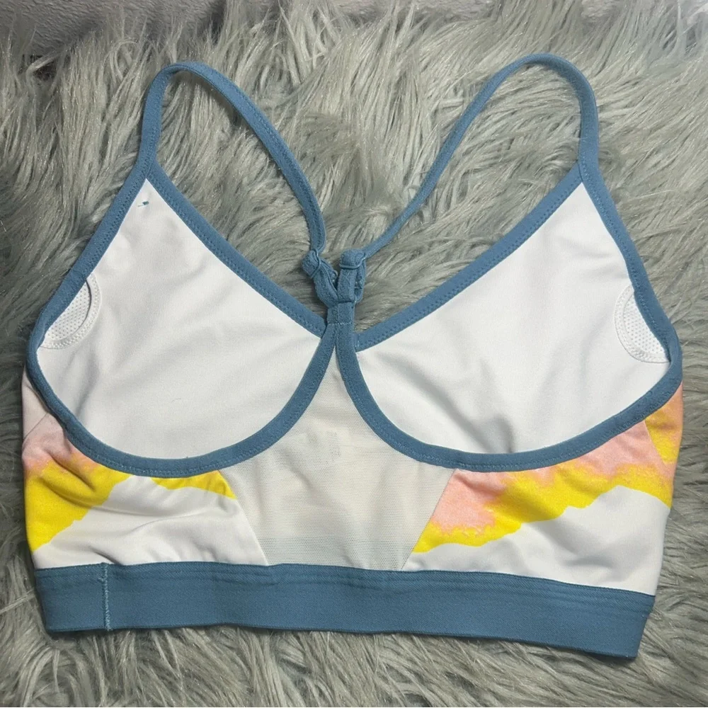 Nike Dri-FIT INDY ARTIST FEMME Blue and White Sport Bra Size Medium - Picture 5 of 6